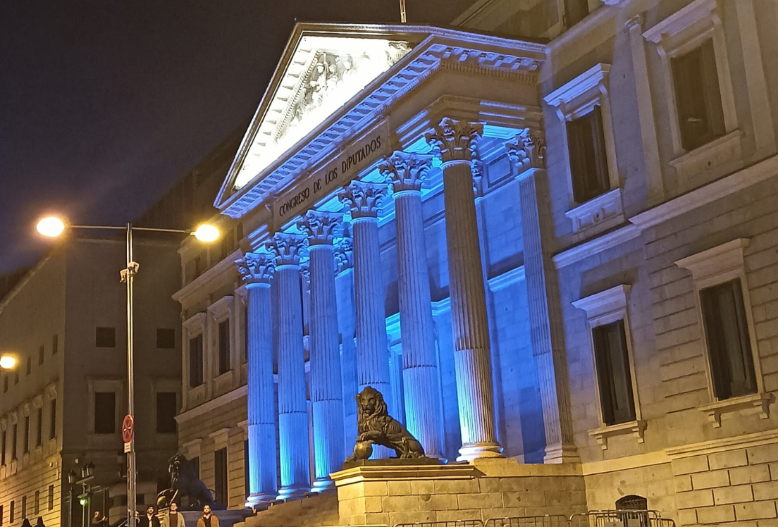 Madrid se ilumina de azul